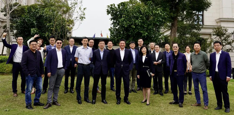 圣象集團(tuán)干部任命大會圓滿舉行！陳曉蔚出任圣象集團(tuán)執(zhí)行總裁